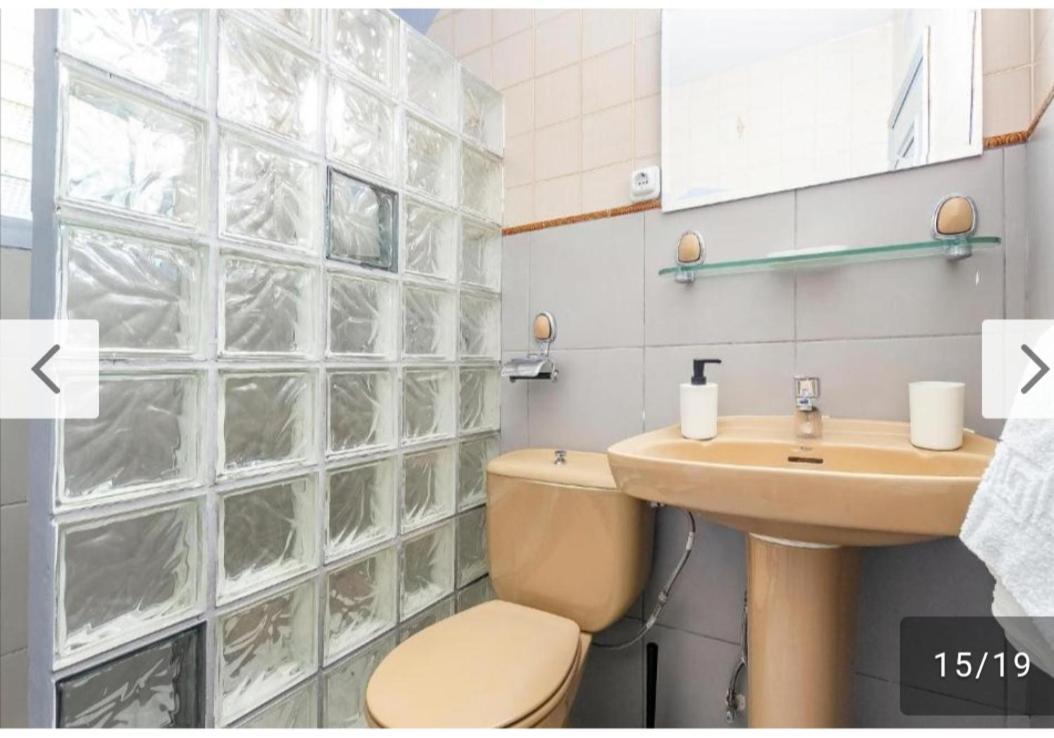 Apartamentos Carihuela Torremolinos Kültér fotó